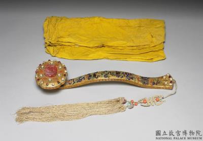 图片[2]-Gold ruyi scepter with inlays of gemstones and decor of  the Eight Immortals, Qing dynasty (1644-1911)-China Archive